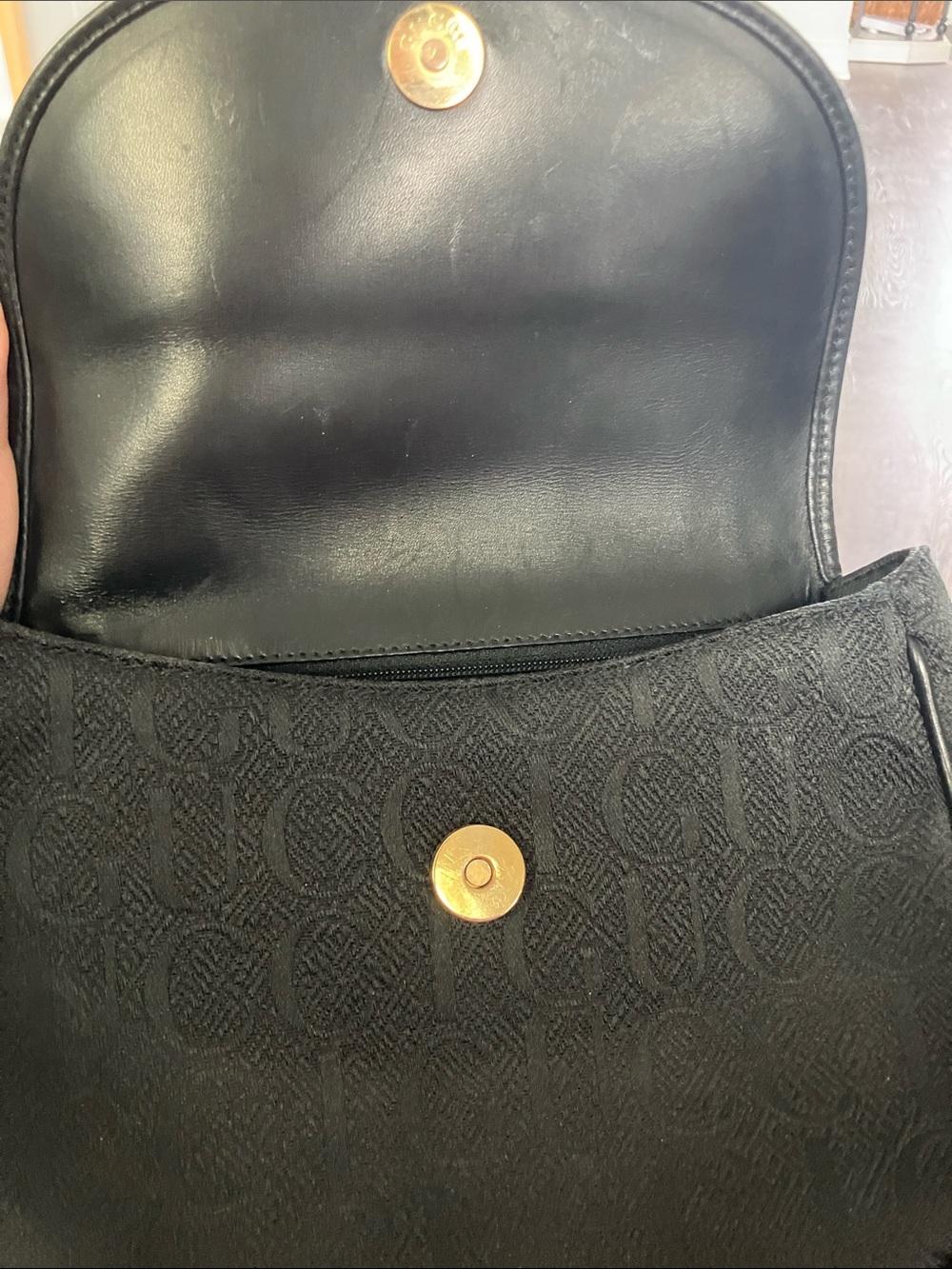 Gucci Black Leather & GG Jacquard Crossbody - Picture 3 of 7